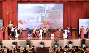 Sáng ngời tâm thế, bản lĩnh, bản sắc ngoại giao Việt Nam thời đại Hồ Chí Minh