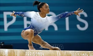 'Nữ hoàng' thể dục dụng cụ Simone Biles - Biểu tượng của sự hoàn hảo