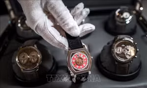 Bán đấu giá bộ sưu tập đồng hồ của 'huyền thoại F1' Michael Schumacher
