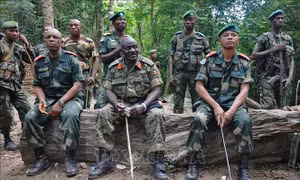 Bộ trưởng Uganda thoát chết trong vụ ám sát