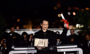 Đạo diễn Trần Anh Hùng giành giải Đạo diễn xuất sắc nhất tại LHP Cannes 2023