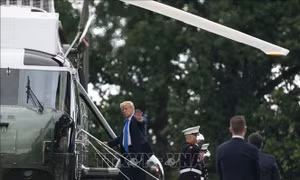 Binh sĩ thuộc phi đội trực thăng của Tổng thống D.Trump mắc COVID-19