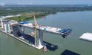 Những ngày cuối năm trên công trường cầu Nhơn Trạch