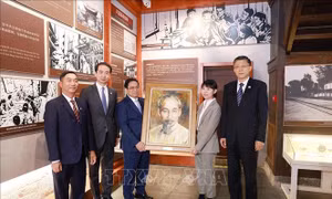 Thủ tướng Phạm Minh Chính thăm Khu di tích Chủ tịch Hồ Chí Minh tại Vân Nam, Trung Quốc