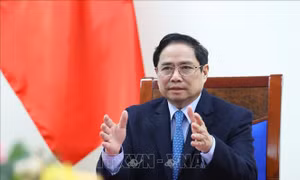 Thủ tướng Phạm Minh Chính điện đàm với Thủ tướng Trung Quốc Lý Khắc Cường 