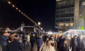 Người dân London tưng bừng chào đón năm mới 2024