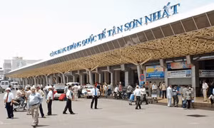 Chấn chỉnh tình trạng phi công không tuân thủ tốc độ di chuyển máy bay tại Tân Sơn Nhất