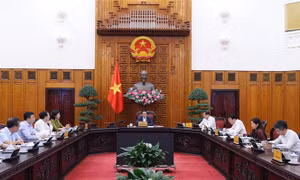 Thủ tướng Phạm Minh Chính làm việc với các bộ, ngành về tín dụng, ngân hàng