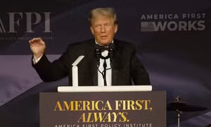 Tổng thống đắc cử Mỹ Donald Trump lên tiếng mạnh mẽ về cuộc chiến ở Ukraine