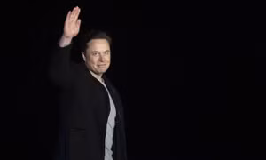 Tỷ phú công nghệ Elon Musk không cho phép sử dụng Starlink ở Ukraine để bắt đầu Thế chiến III
