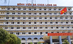 Bắt giữ nhóm côn đồ cầm hung khí xông vào bệnh viện đập phá tài sản
