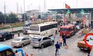 Trạm thu phí đường bộ phải chủ động xả trạm khi xảy ra ùn tắc kéo dài dịp Quốc khánh