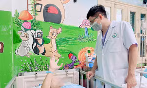 Phẫu thuật thành công khối u sọ hầu lớn giúp bệnh nhân tránh bị mù hoàn toàn