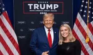 Tổng thống Trump công bố lý do bà Leavitt sẽ rời vị trí Thư ký Báo chí Nhà Trắng