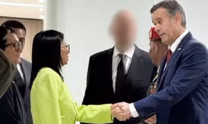 Giám đốc CIA gặp Tổng thống lâm thời Venezuela chuyển thông điệp của Tổng thống Trump