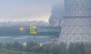 Ukraine tấn công cảng dầu ở St. Petersburg ngay sau cảnh báo của Tổng thống Putin