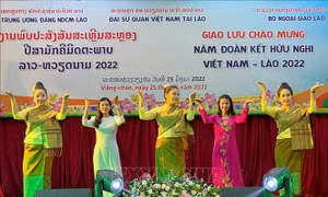 Báo Lào khẳng định quan hệ đặc biệt Lào - Việt Nam là di sản vô giá