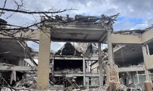 Ukraine thừa nhận quân Nga trỗi dậy, Tổng thống Zelensky nói 'không còn sự sống' ở Soledar