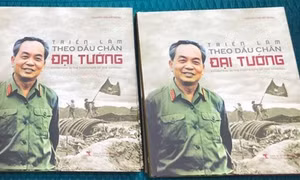 Ra mắt cuốn sách 'Triển lãm theo dấu chân Đại tướng'