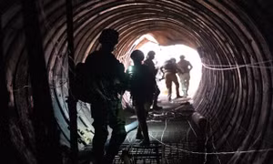 Israel phát hiện đường hầm lớn chưa từng có ở Dải Gaza, ô tô có thể chạy bên trong