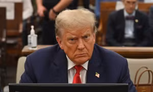 Bồi thẩm đoàn bắt đầu nghị án, cựu Tổng thống Mỹ Donald Trump tỏ ra bi quan