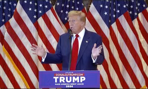 Diễn biến mới nhất vụ ‘tiền mua sự im lặng’ sau khi ông Trump đắc cử tổng thống Mỹ