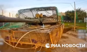 Video UAV của quân đội Nga tấn công phá hủy xe tăng Leopard tại Ukraine