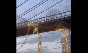 Video tàu Hải quân Mexico va vào cầu Brooklyn ở New York khiến hàng chục người bị thương 