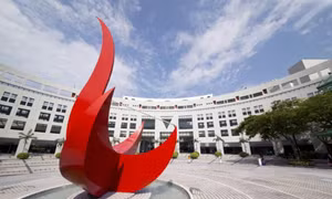 Hong Kong kêu gọi thu hút nhân tài sau khi Mỹ cấm Đại học Harvard tuyển sinh quốc tế
