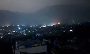 Pakistan tuyên bố bắn hạ ít nhất hai chiến đấu cơ của Ấn Độ giữa xung đột leo thang