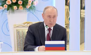 Tổng thống Putin lần đầu tiết lộ uy lực của tên lửa đạn đạo 'không có đối thủ' Oreshnik