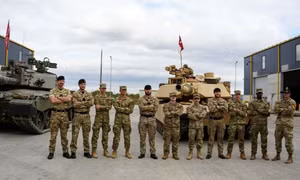 Thông điệp rõ ràng của NATO từ việc xe tăng Mỹ, Anh cùng xuất hiện tại Estonia