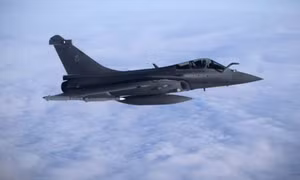 NATO điều chiến đấu cơ theo dõi 'lộ trình khác thường' của một máy bay tư nhân