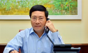 Phó Thủ tướng, Bộ trưởng Ngoại giao Phạm Bình Minh điện đàm với Bộ trưởng Ngoại giao Estonia