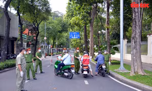 Từ 1/10, người dân TP Hồ Chí Minh dùng ứng dụng nào để khai báo lấy mã QR khi ra đường?