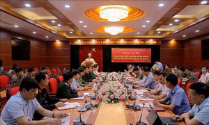 Đoàn khảo sát Ủy ban Quốc phòng và An ninh của Quốc hội làm việc tại tỉnh Hòa Bình