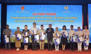 Đồng hành chăm lo sức khoẻ người lao động
