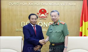 Bộ Công an 2 nước Việt Nam - Lào tăng cường hợp tác toàn diện