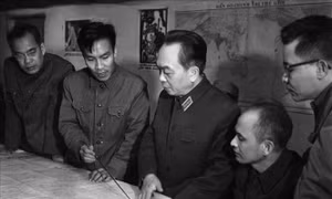 Ngày 7/4/1975: Đại tướng, Tổng Tư lệnh Võ Nguyên Giáp lệnh cho các đơn vị: 'Thần tốc, thần tốc hơn nữa, táo bạo, táo bạo hơn nữa…'