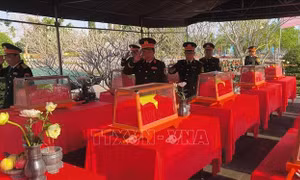 Truy điệu, an táng 36 hài cốt liệt sĩ