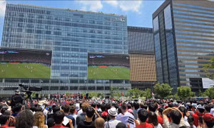 World Cup 2026: Thủ đô Seoul 'rực đỏ' sau chiến thắng nghẹt thở của tuyển Hàn Quốc