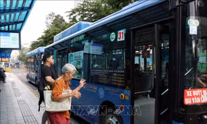 TP Hồ Chí Minh phát hành thẻ giao thông công cộng cho metro, xe buýt