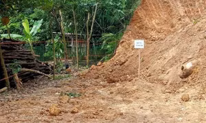 Phát hiện quả bom 340 kg khi san gạt nền nhà