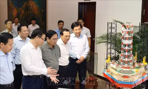 Thủ tướng: Tập đoàn Dầu khí không được để thiếu năng lượng cho xây dựng, bảo vệ Tổ quốc