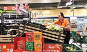 Thị trường hàng hoá mùng 5 Tết dồi dào, nhu cầu tiêu thụ tăng