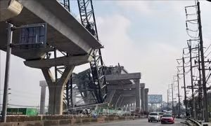 Thủ tướng Thái Lan A. Charnvirakul yêu cầu hủy hợp đồng với nhà thầu xây dựng