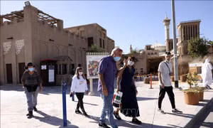 UAE, Bahrain thiết lập 'hành lang an toàn' cho du khách đã tiêm ngừa COVID-19