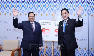 Thủ tướng Chính phủ Phạm Minh Chính gặp Thủ tướng Nhật Bản Kishida Fumio