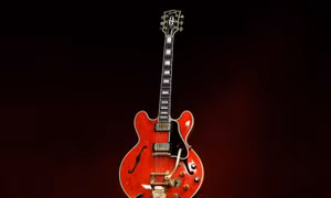 Bán đấu giá cây đàn guitar Gibson của nhóm nhạc Oasis