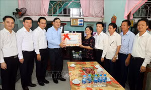 Tưởng nhớ, tri ân những người có công với đất nước